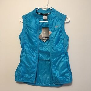3 for $25 🎉 New Nike Vest